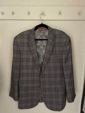 Elegant Gray Plaid Men's Blazer